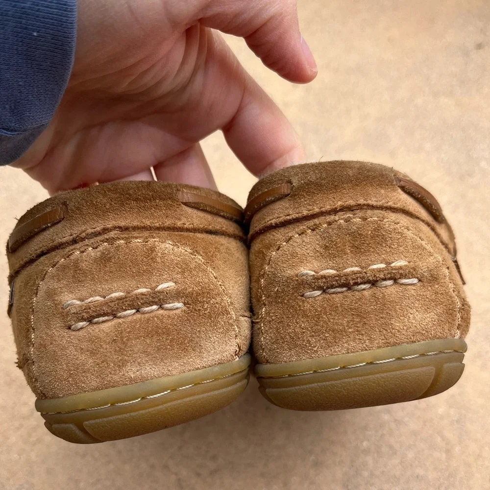 L.L. Bean Kids Moccasins Slippers Hard Bottom Lamb’s Fur Sz 4 Girl Boy